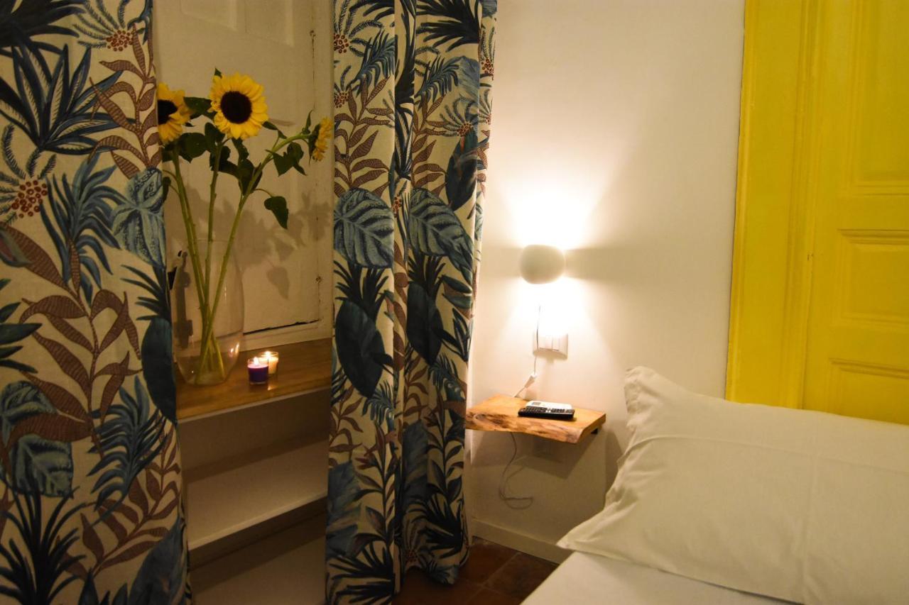 La Dimora Di Artemide B&B เนเปิลส์ ภายนอก รูปภาพ