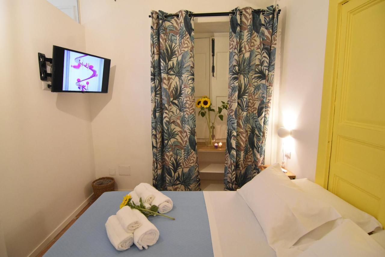 La Dimora Di Artemide B&B เนเปิลส์ ภายนอก รูปภาพ