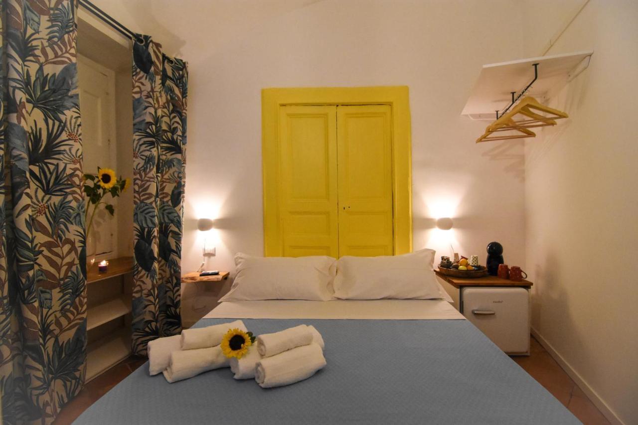 La Dimora Di Artemide B&B เนเปิลส์ ภายนอก รูปภาพ