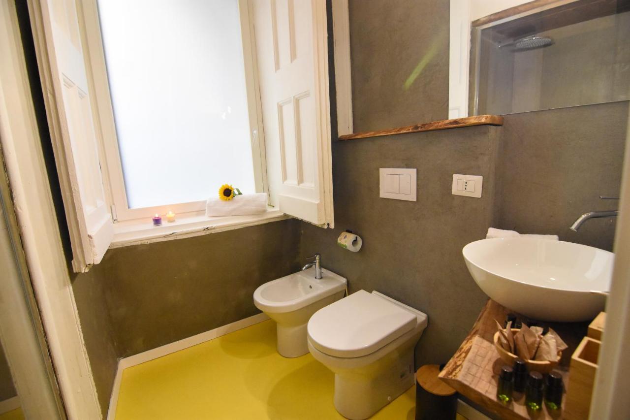 La Dimora Di Artemide B&B เนเปิลส์ ภายนอก รูปภาพ