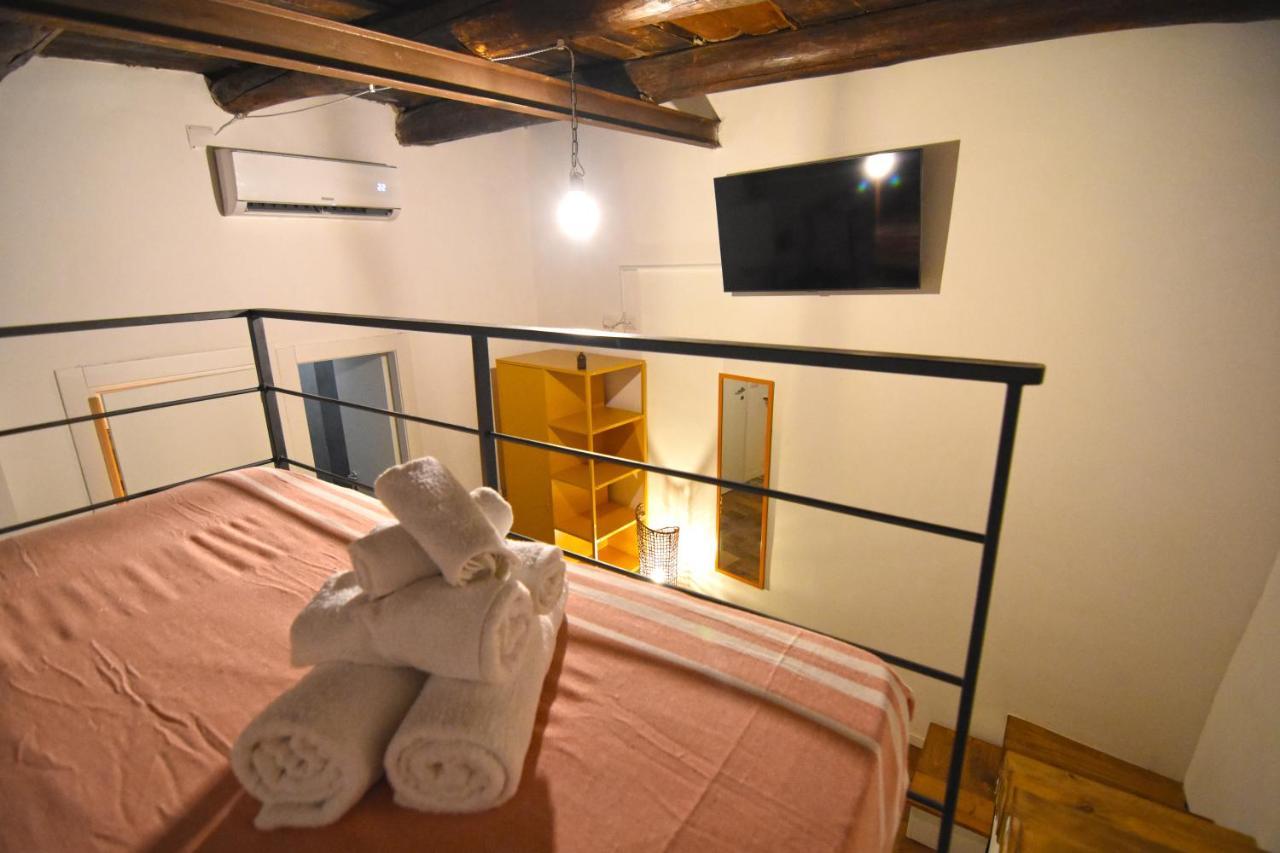 La Dimora Di Artemide B&B เนเปิลส์ ภายนอก รูปภาพ